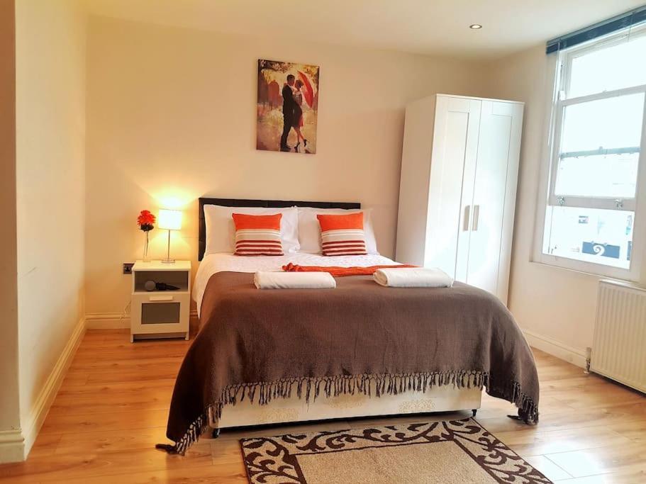 Comfortable Studio Flat Near Central London Exterior foto